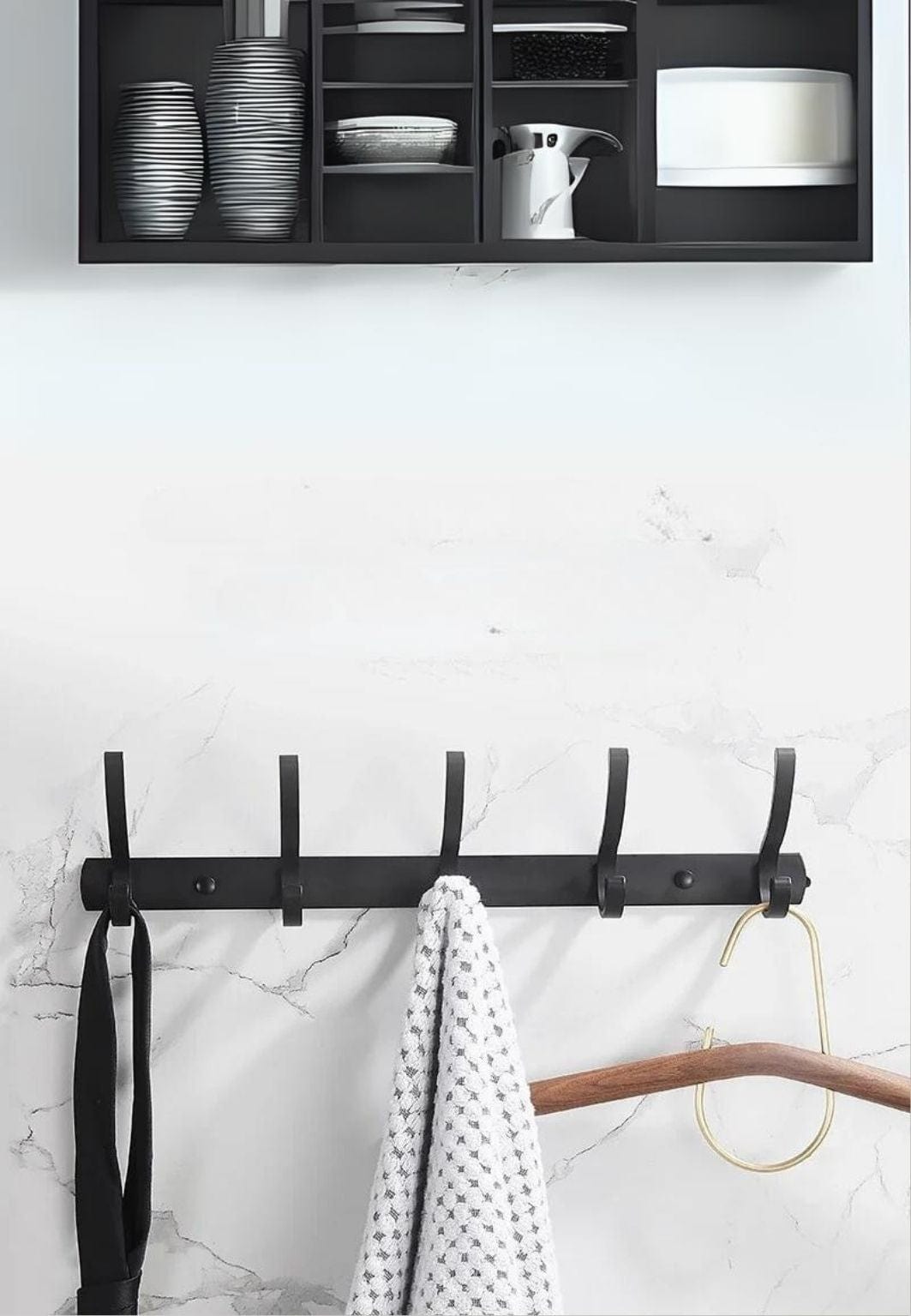 Porte manteau mural 4 Crochets Virgule Noir | Le Porte Manteau black four hanger