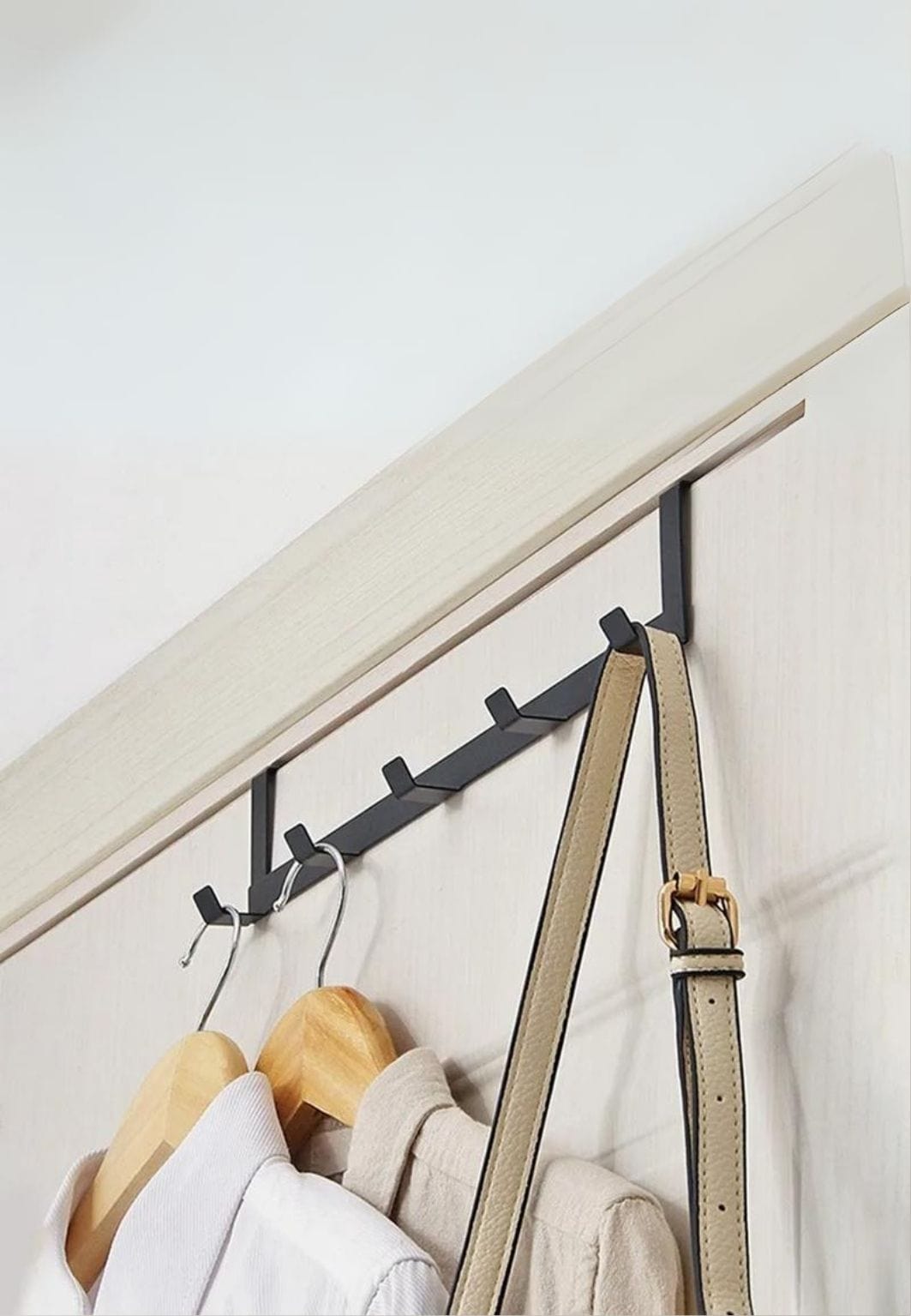 Porte manteau porte en fer Blanc| Le Porte Manteau